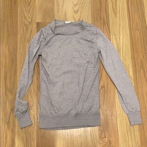 Gap light gray long sleeve sweater XS